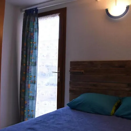 Holiday home Maison 2 Pieces Mezzanine, 5 Couchages, Piscine, Pres De La - - Fr-1-229-828 Gruissan